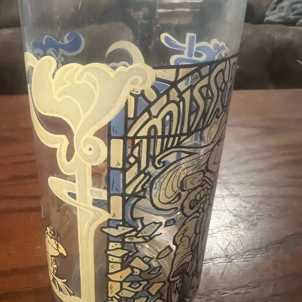 McDonald's Miss Piggy Glass with Blue and White Design - Picture 4 of 5